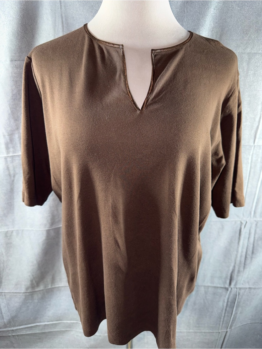 2641-Jones New York Brown Split-Neck Long Sleeve Tee